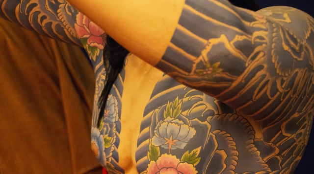 タトゥーを入れるのはどんな感じですか